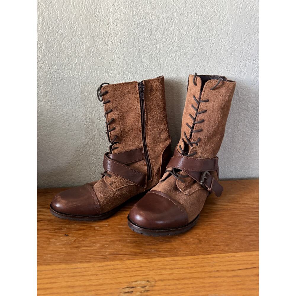 Naughty Monkey Stomper Tan Lace-Up Cap-Toe Combat Boots Women's 7 Brown Suede